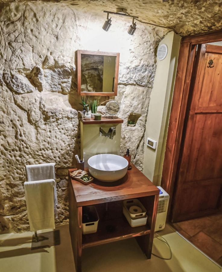 Vila Domum In Petra Casa Nella Roccia Self Check - In Modica Exteriér fotografie