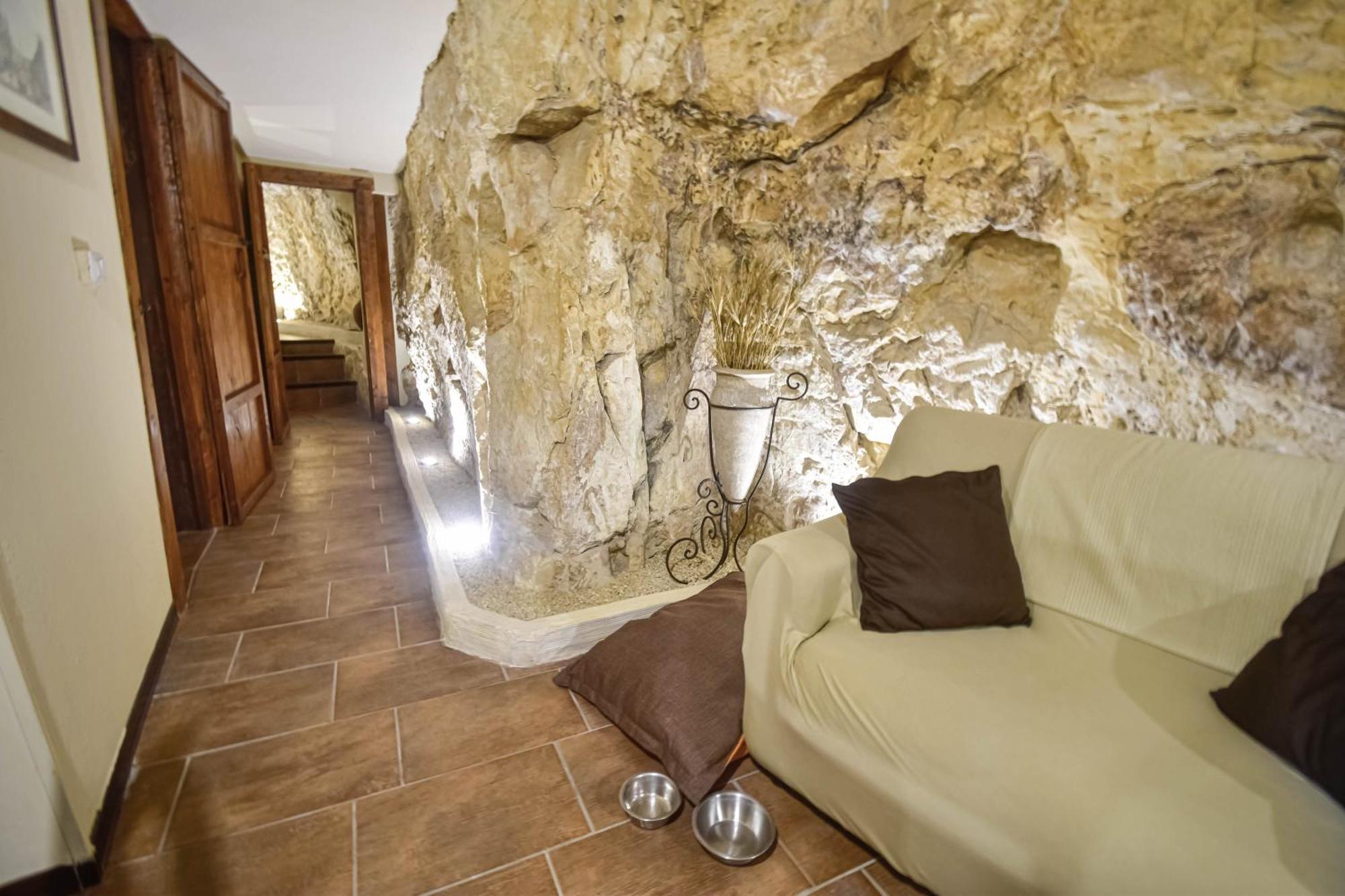 Vila Domum In Petra Casa Nella Roccia Self Check - In Modica Exteriér fotografie